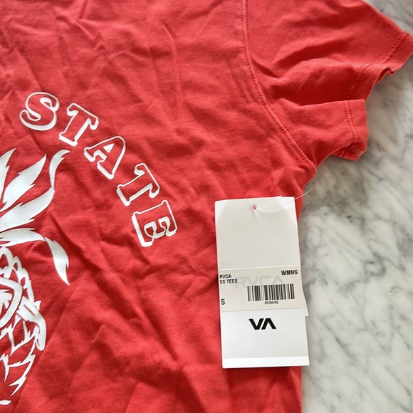 NWT RVCA Tee - Picture 3 of 4